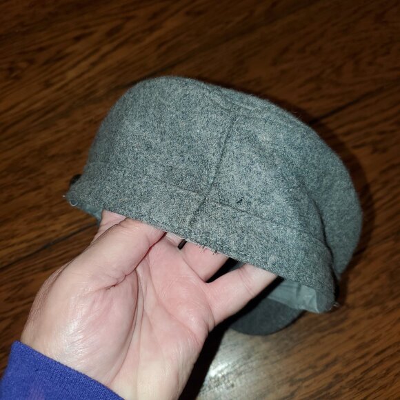 Women's Newport News Gray, Wool/Viscose Captain Hat, one size, Excellent Con! - Picture 4 of 5
